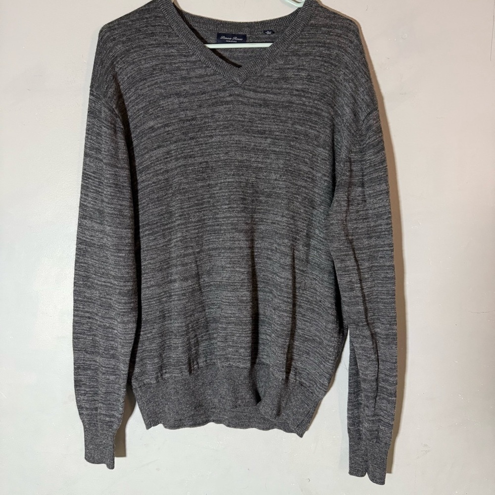 Linea Rosso Signature Charcoal Merino Wool V-Neck Sweater